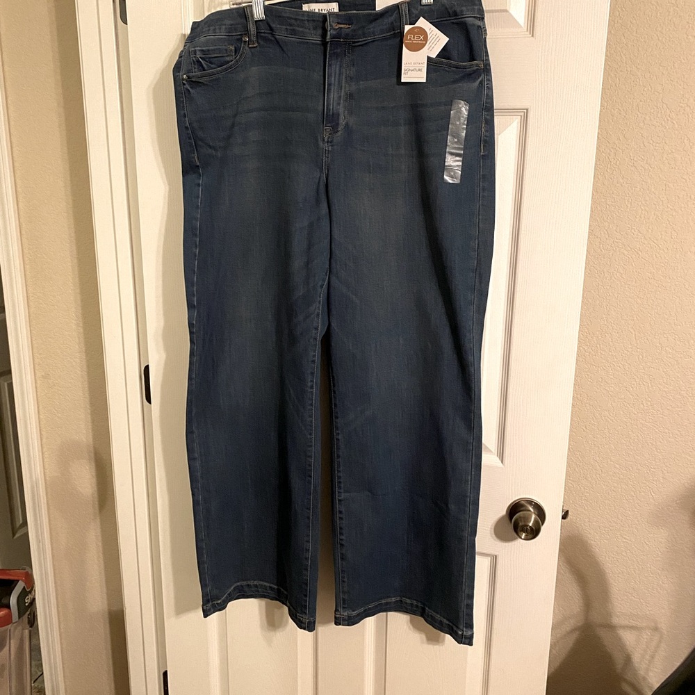 NWT Lane Bryant wide leg jeans